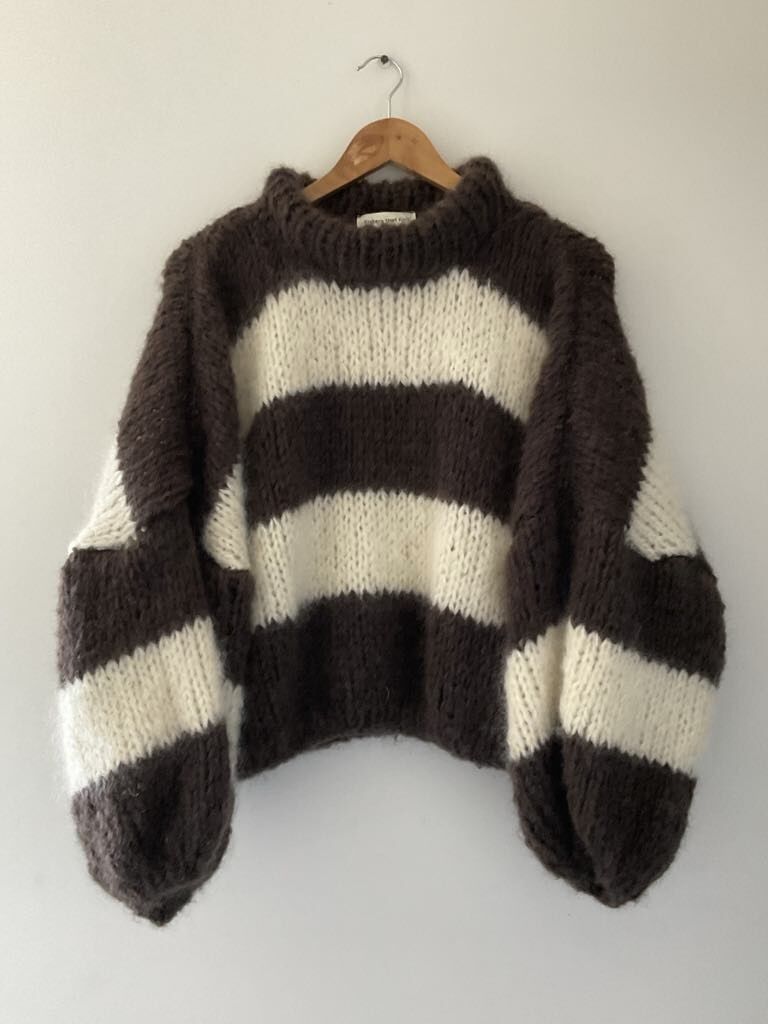 The Striped Sofia - Image 15