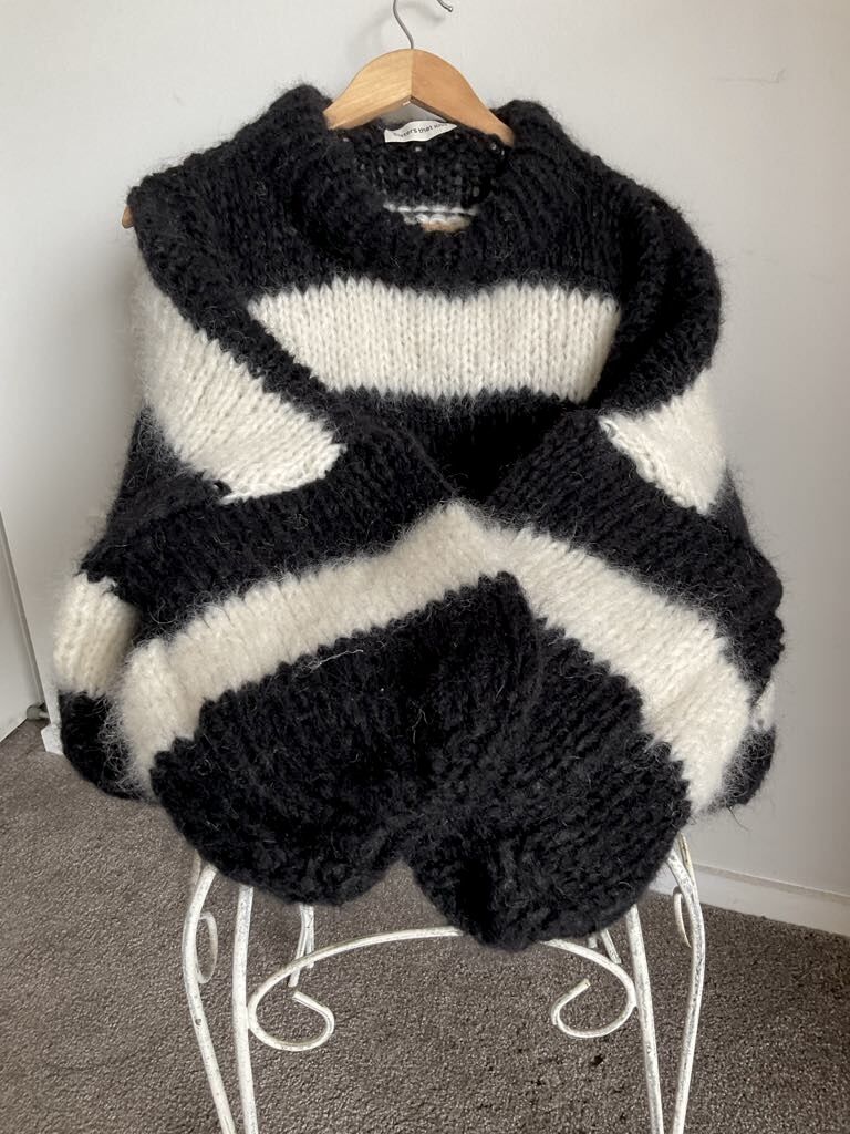 The Striped Sofia - Image 25
